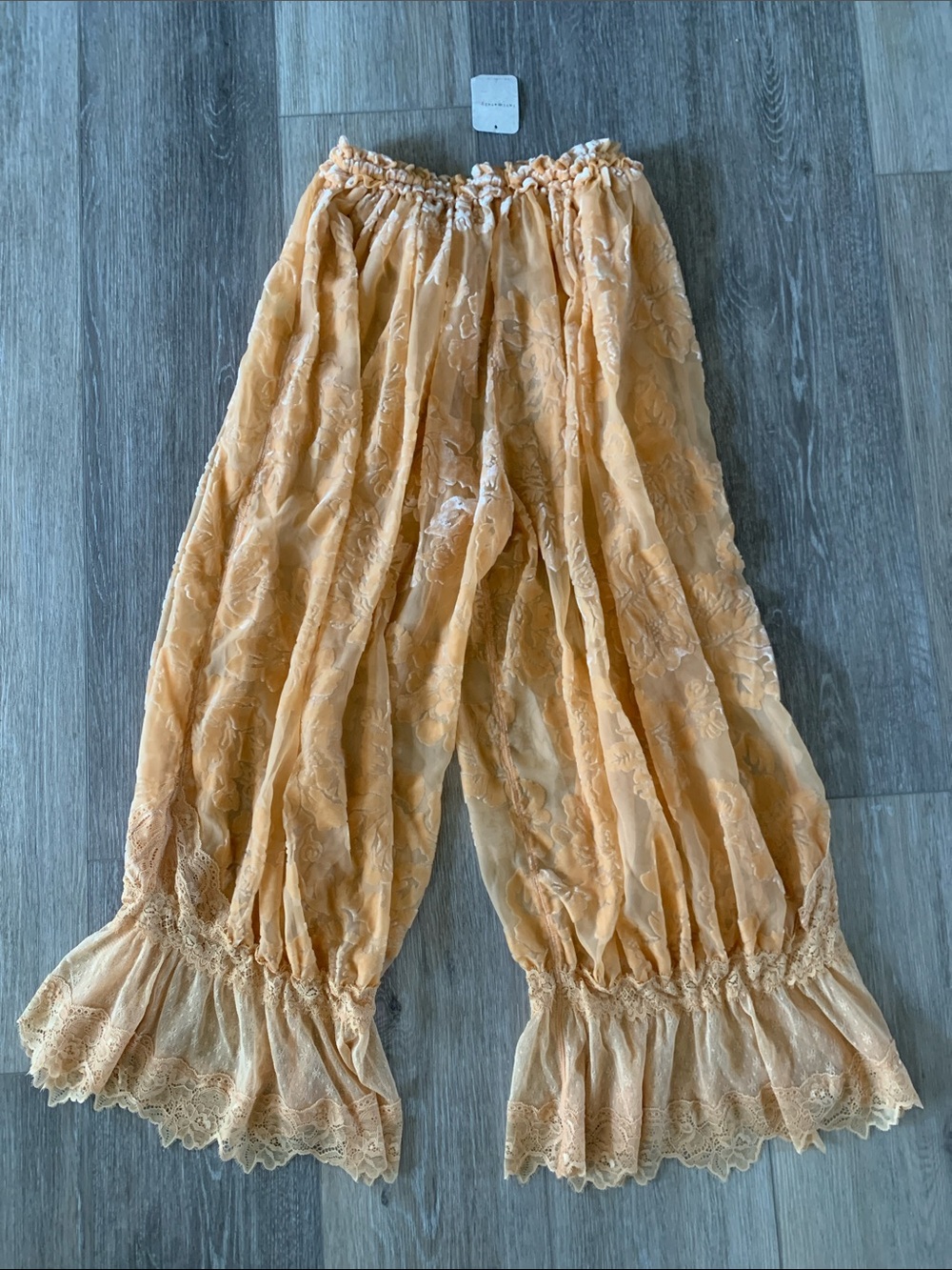 Free people Forever Young Burnout Bloomer Pants NWT Desert Mist Peach - Picture 6 of 8